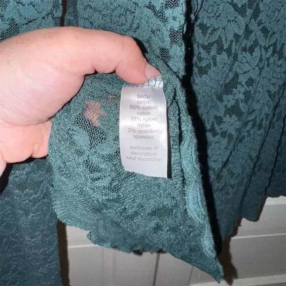 Maurices  Women's XL Green Lace Long‎ Sleeve Floral Blouse - Picture 4 of 6